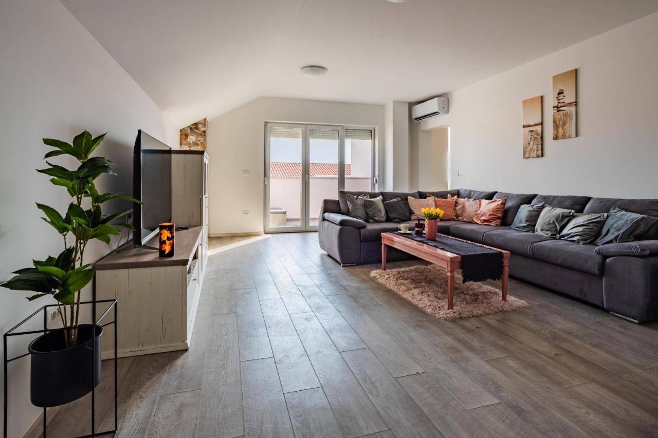 Seaview Apartments Roberta 자다르 외부 사진
