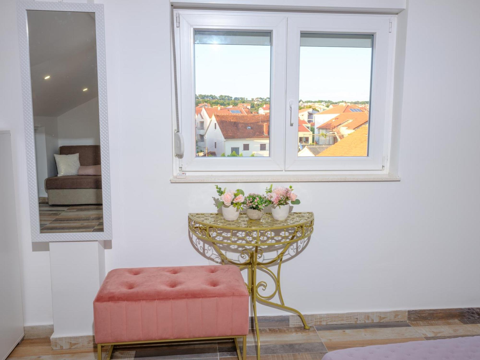 Seaview Apartments Roberta 자다르 객실 사진